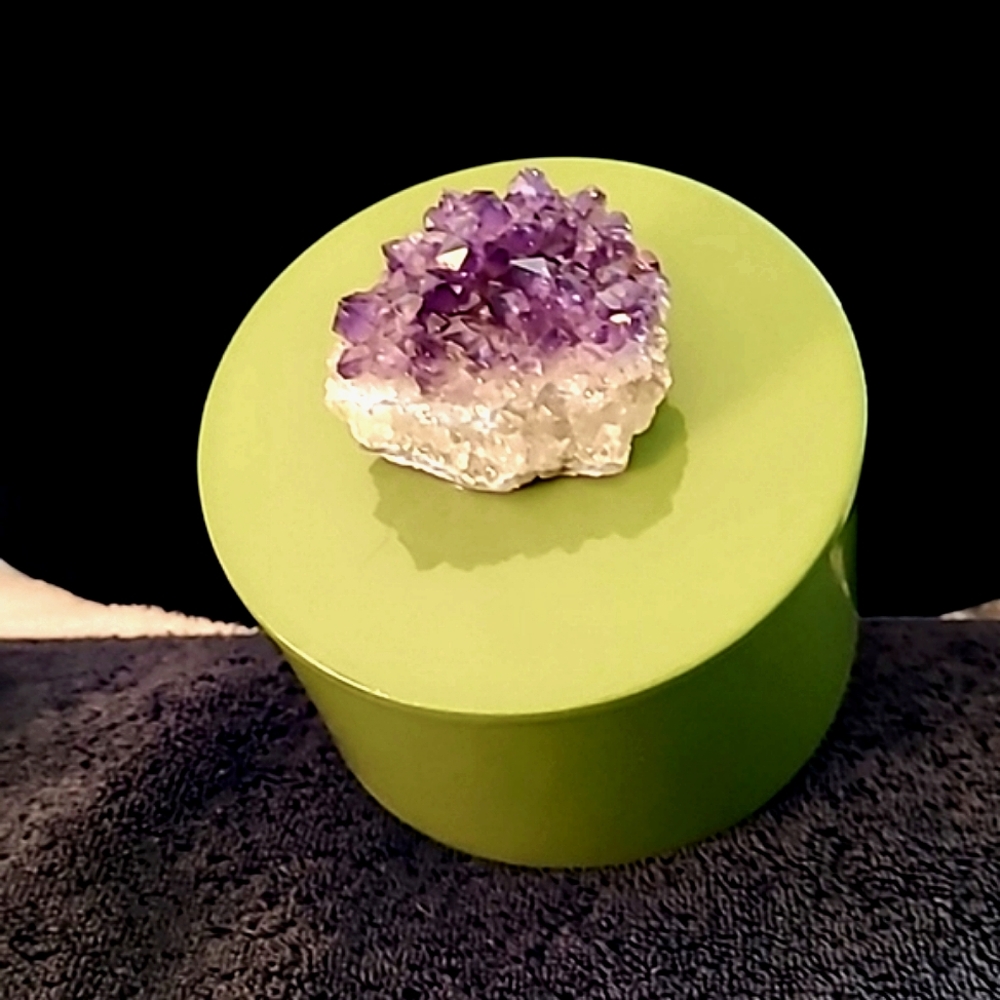 NEW Genuine Amethyst home decor storage jewelry box olive green lacquer GIFT BOX